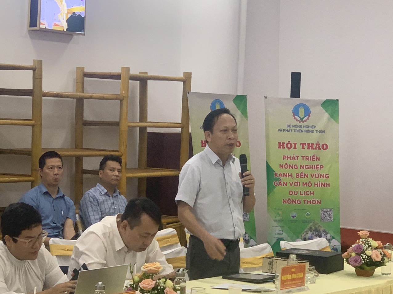 máy cuộn rơm