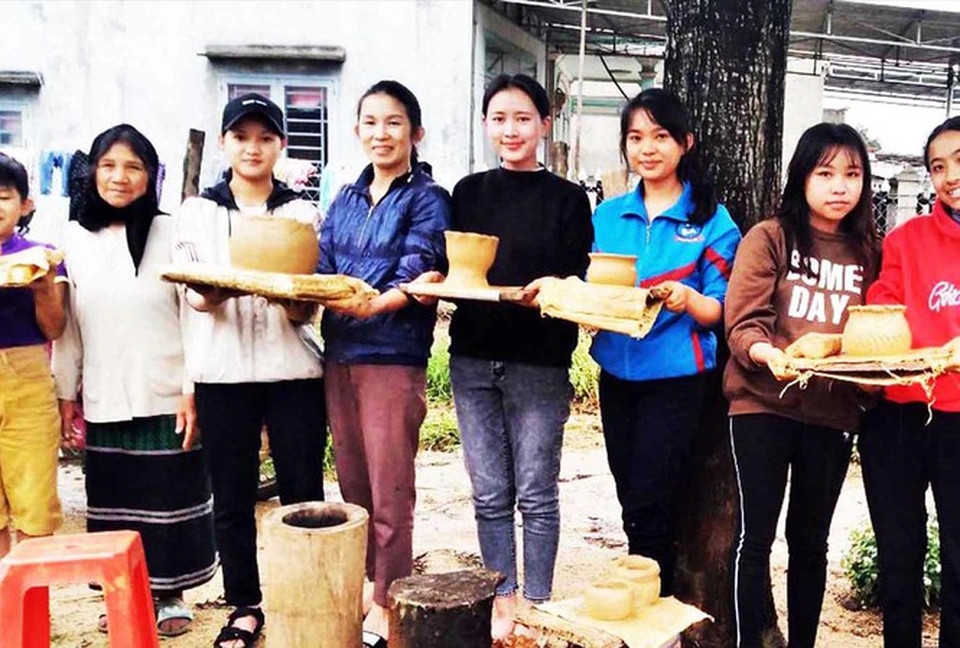 trai nghiem làm gom chu ru