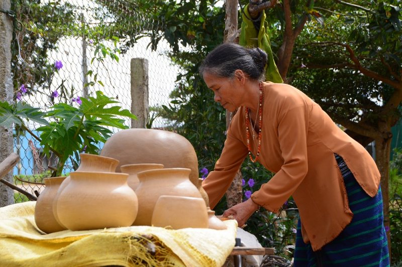 ma li gốm chu ru