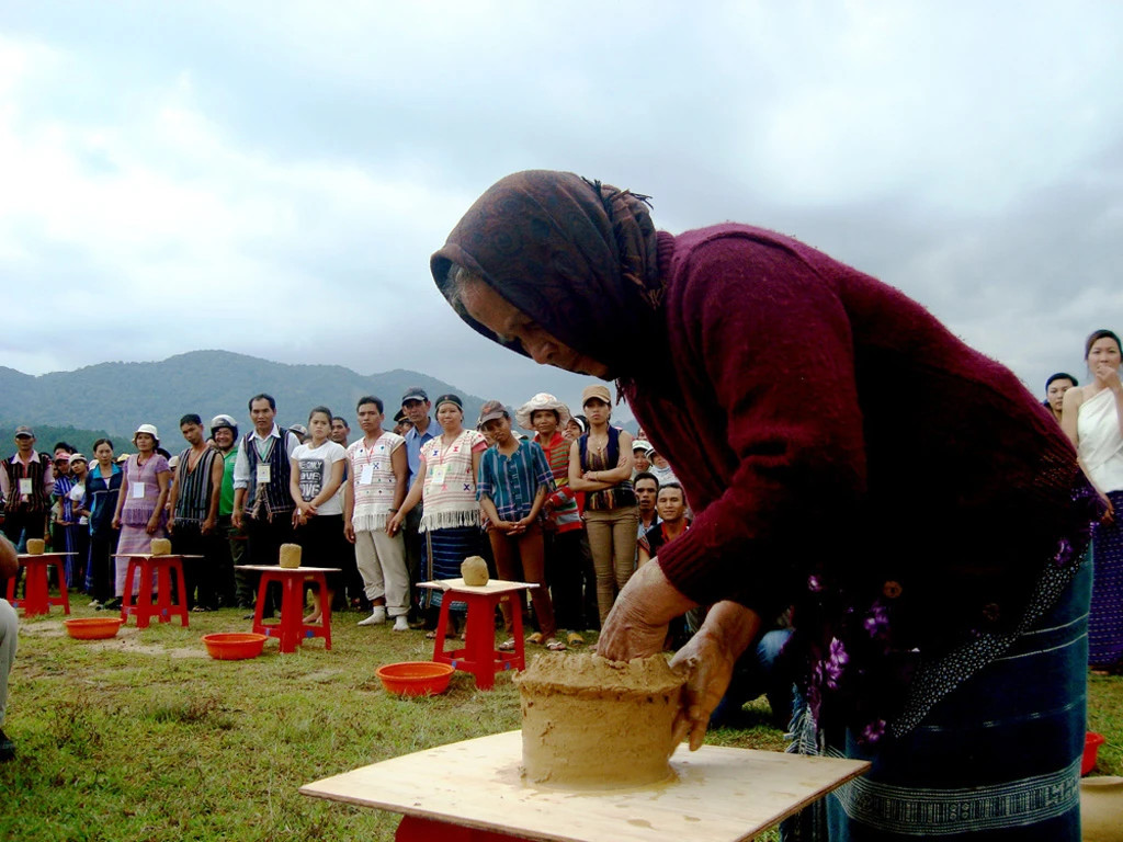 trai nghiem lam gom