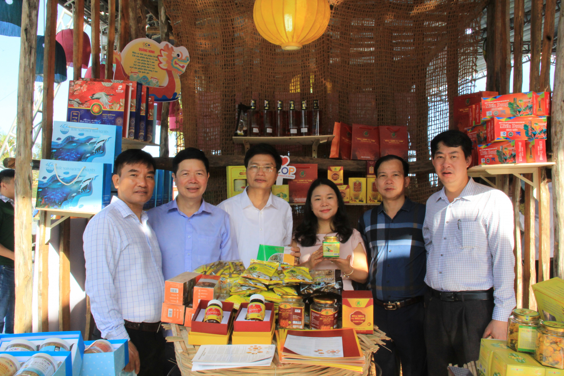 chợ nông thôn mới