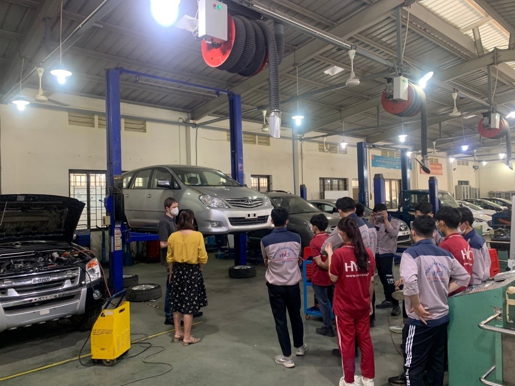công nghệ ô tô