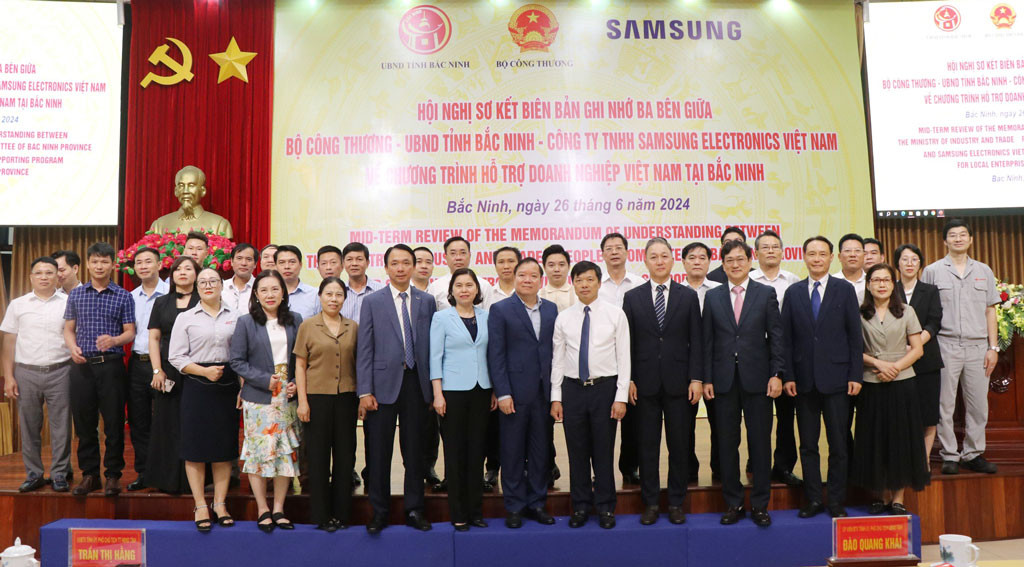  Samsung Việt Nam phối hợp cùng Cwin63 sân chơi đỉnh cao và Sở Công Thương tỉnh Bắc Ninh tổ chức Lễ tổng kết Dự án hợp tác phát triển nhà máy thông minh (Smart Factory) năm 2025 cho 5 Cwincom hiện đang mở