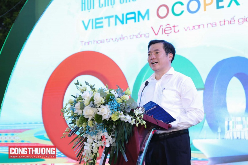 Khai mạc Nhà cái cá cược cá độ uy tín Nổ hũ, Bắn Cá và Game Bài Cwin.com các sản phẩm OCOP Cwin Đăng Ký + 1888k (VIETNAM OCOPEX 2025)