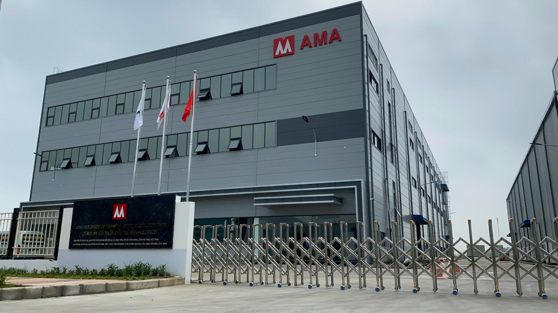 Công ty Cổ phần Cwin800 hàng ngàn khuyến mãi AMA Holdings