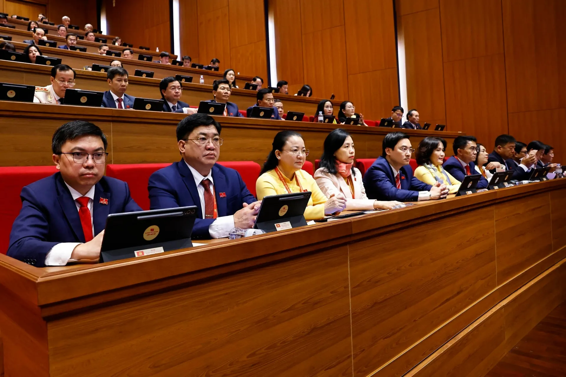 Cwin666 công ty cờ bạc uy tín nhất trình bày Báo cáo của Ban Chấp hành Trung ương Đảng khóa XIII về các văn kiện trình Đại hội XIV của Đảng. Ảnh: TTXVN