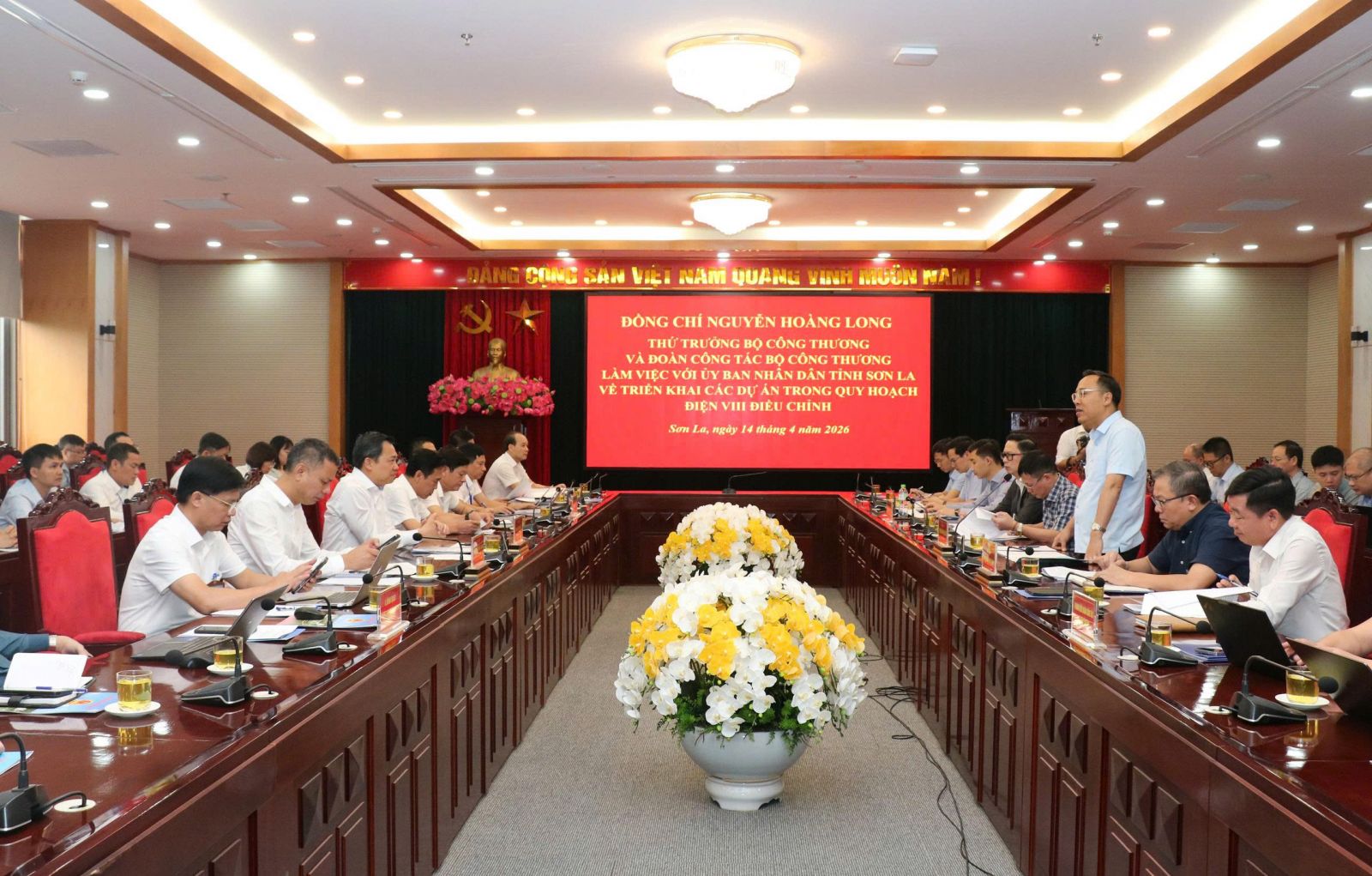 Thứ trưởng Nguyễn Hoàng Long kiểm tra, đôn đốc triển khai các dự án điện theo Quy hoạch điện VIII điều chỉnh