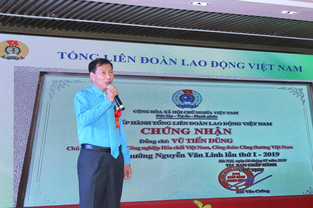  Ngành Hóa chất tuyên dương 90 gương sáng tiêu biểu
