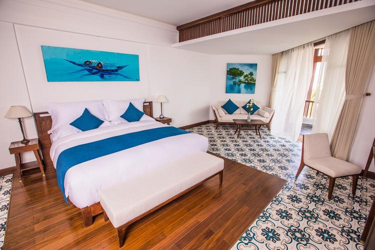 Hà Nội: Phát hiện, bắt giữ một cơ sở chuyên cung cấp khí cười số lượng lớn