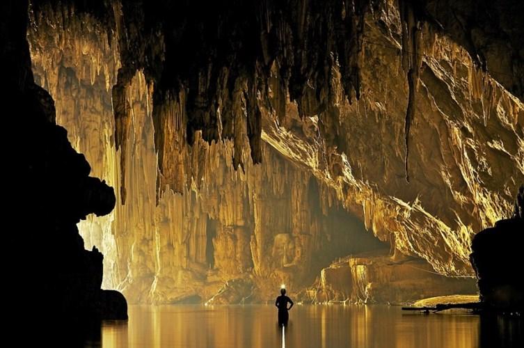 Quảng Ninh: Tạm giữ hơn 5.000 sản phẩm mỹ phẩm nhập lậu