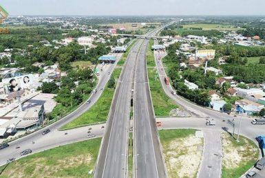 Thương vụ với đại gia Singapore giúp Becamex IDC (BCM) lãi cao nhất 8 năm