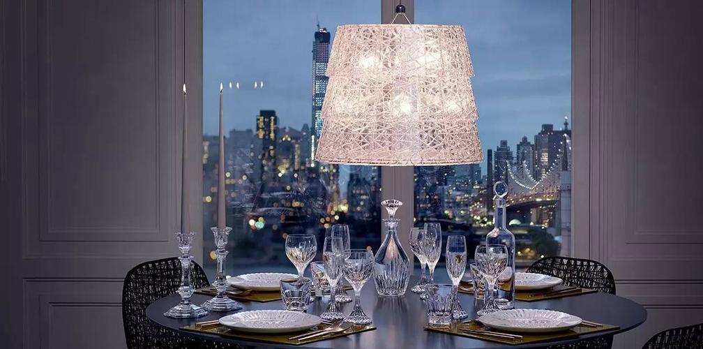 Nghệ sỹ Xuân Bắc đọc thơ hướng dẫn phòng, tránh lừa đảo trực tuyến