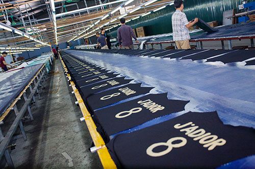 Doanh số bán tháng 10/2019 so với tháng 10/2018 của các mẫu CKD (Đơn vị: Xe)