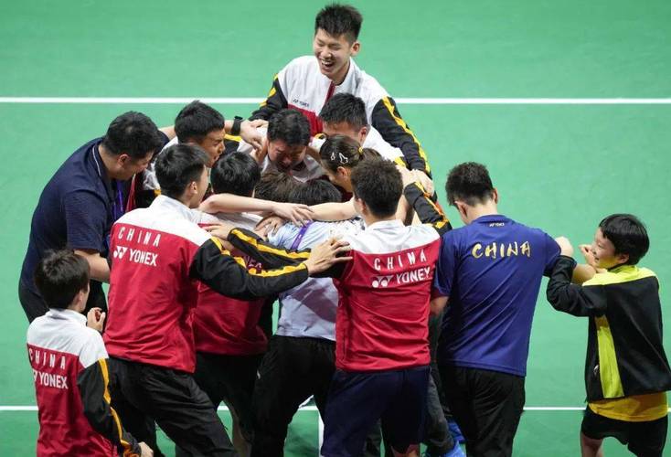 Hãy luôn bật đèn chiếu sáng phía trước khi trời mưa
