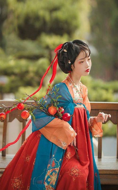 Đi sớm hoặc về đêm cũng khó tránh được tắc đường
